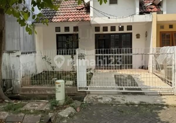 Di Sewakan Rumah Tidak Banjir, Komplek Kemang Pratama 3, Bekasi