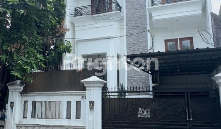 Rumah 2 Lantai Mampang Prapatan Jakarta Selatan
