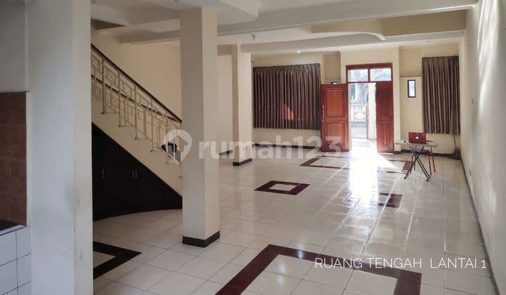 Disewakan Rumah Tinggal Daerah Kembar Strategis Pusat Kota