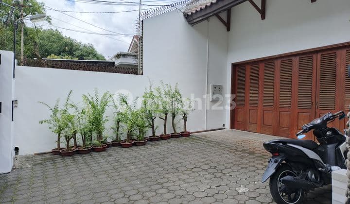Dijual Rumah Nyaman & Strategis Sayap Dago