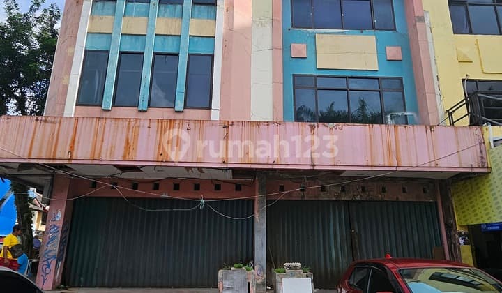 Disewakan Ruko Jl Jend Sudirman