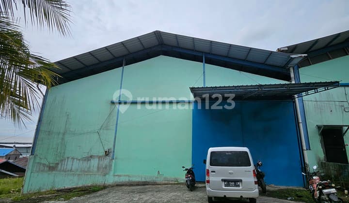 Disewakan Gudang Besar Somber