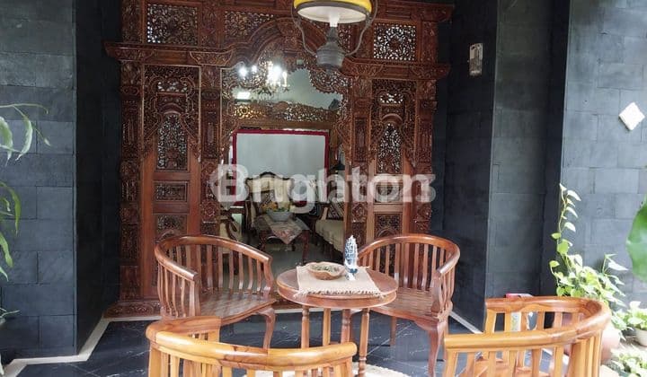 TURUN HARGA....RUMAH ARTISTIK DENGAN HALAMAN YANG LUAS DEKAT CIKEAS,CIBUBUR,GUNUNG PUTRI, BOGOR,JAWA BARAT