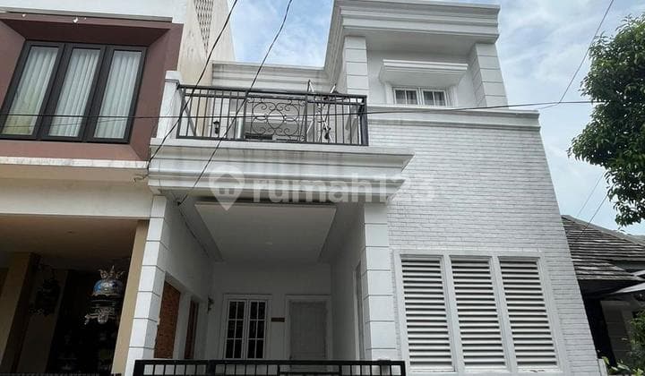 Rumah 2 Lantai Bagus Siap Huni Furnished Dekat Pintu Tol