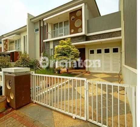 Lokasi Strategis di Boulevard Kota Wisata Rumah 2 Lantai Siap Huni , SHM , Kota Wisata Cibubur , Jakarta Timur