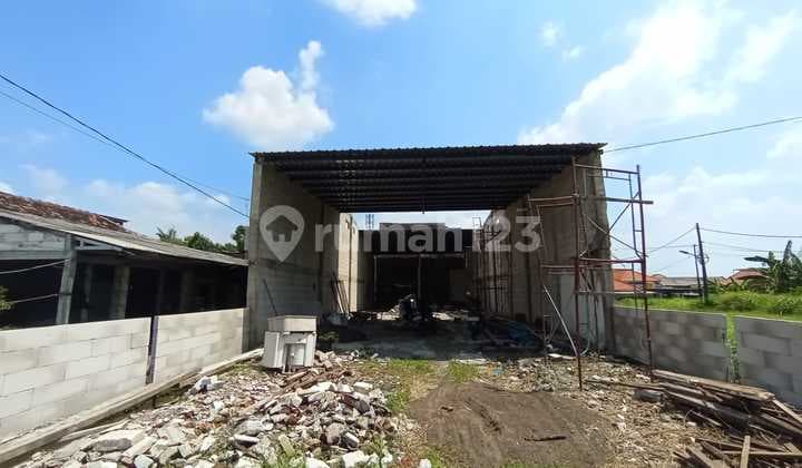 For Rent: Lakarsantri Warehouse, Bangkingan