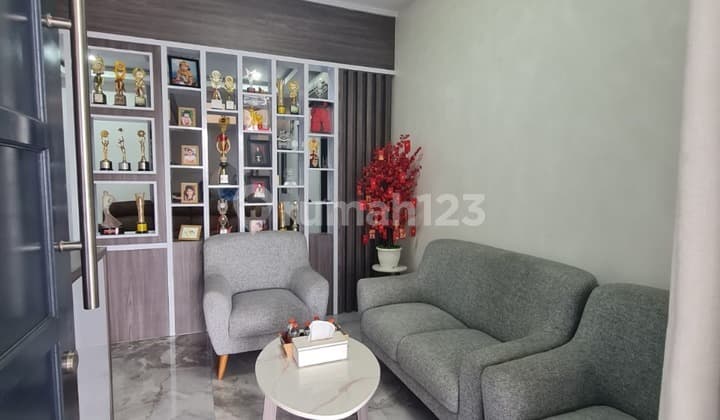 For Sale Nice House, Ready to Occupancy, In Pinewood Banjar Wijaya