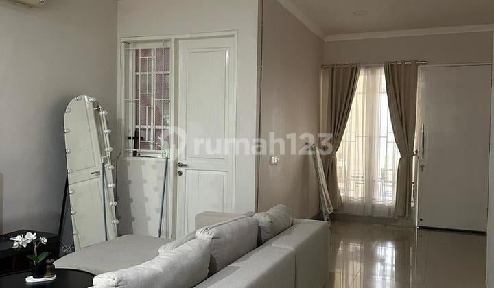 Rumah 2 Lantai, Lingkungan Asri, Siap Huni, di The Green BSD