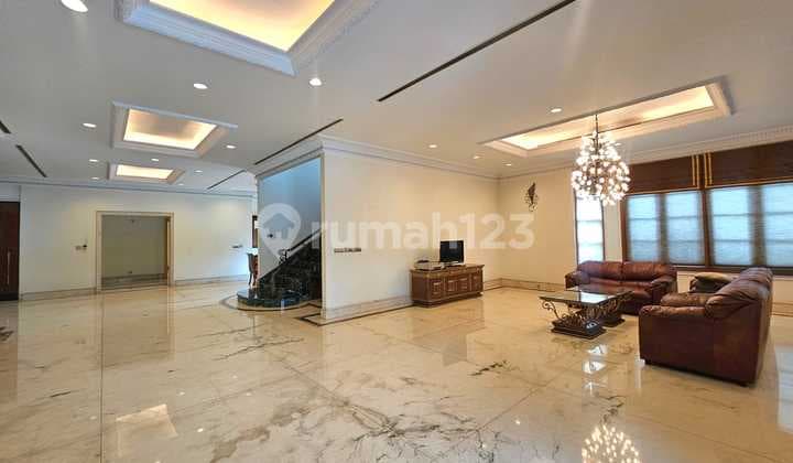 Dijual Rumah Mewah di Taman Kedoya Baru Jakarta Barat