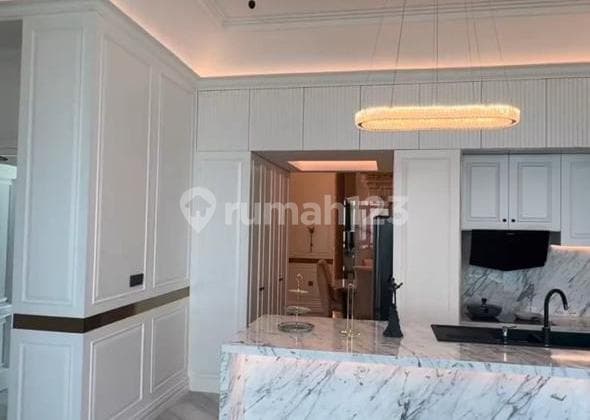 For Sale Nice Apartment, 3BR Type, In Hillcrest House Lippo Karawaci