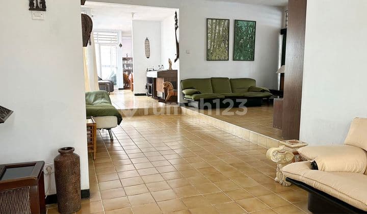 Good House Price Drop, Beautiful Environment, In Kebayoran Lama South Jakarta