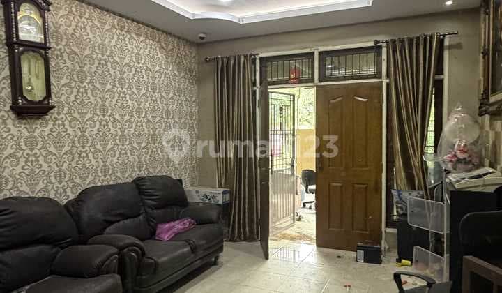 Dijual Rumah di Taman Pabuaran Tangerang