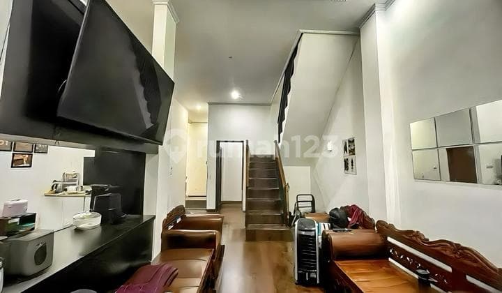 For Sale, Ready-to-Occupy House in Griya Hijau Alam Sutera