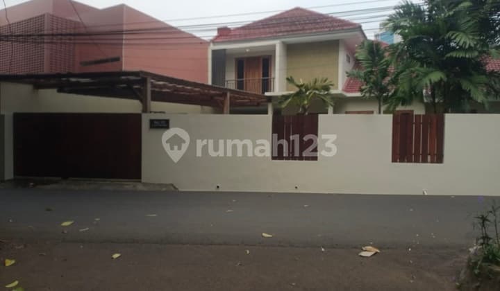Jual Cepat Rumah Besar Super Murah Di Jayamandala Menteng Dalam Tebet Jakarta Selatan.