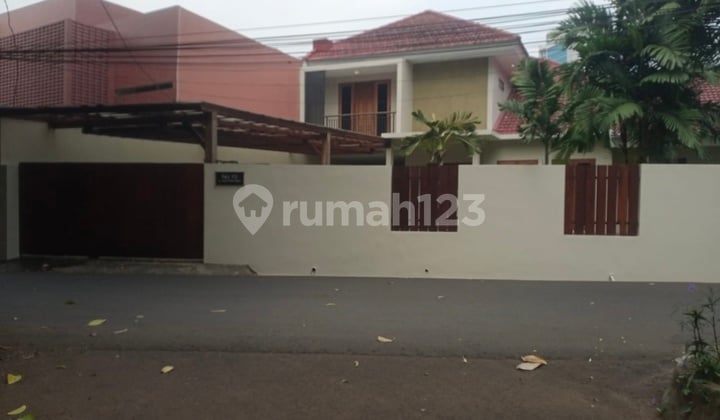 Jual Cepat Rumah Besar Super Murah Di Jayamandala Menteng Dalam Tebet Jakarta Selatan.