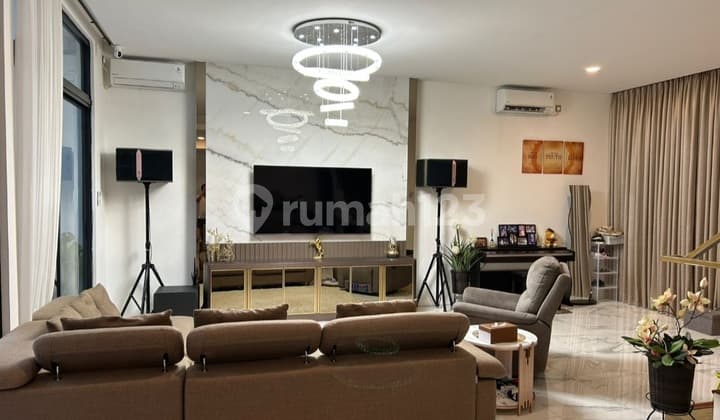 Rumah Mewah Design By Tom Elliot Brava Himalaya Central Karawaci Tangerang