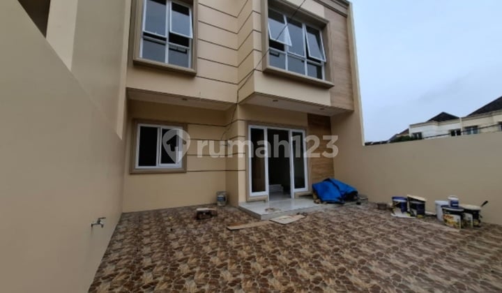 Dijual Rumah Baru Modern Minimalis Siap ******** Sektor 7 Gading Serpong