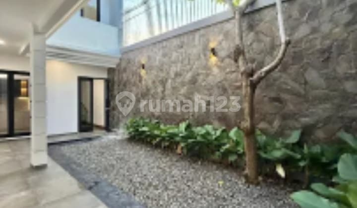 Dijual Rumah Baru Renovasi Puspita Loka Bsd City