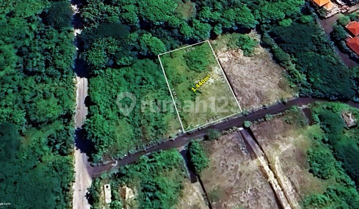 Lokasi Strategis Kampial Nusa Dua Tanah 1,440 M² SHM Siap Bangun Tanpa Uruk Lingkungan Sekitar Villa Elite