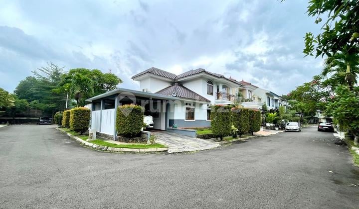 Rumah Hook Luas di Kawasan Elit Bintaro Sektor 9
