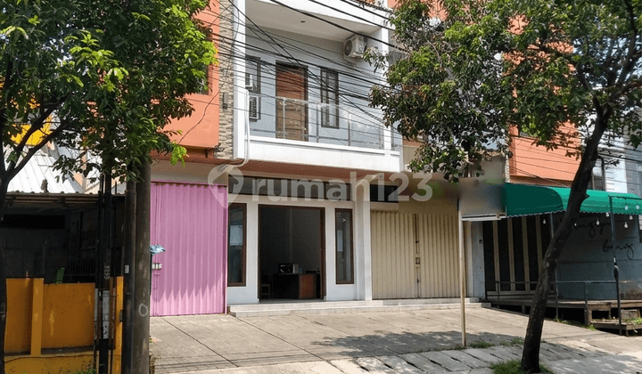 Ruko Gandeng Siap Pakai Kawasan Ramai Bintaro