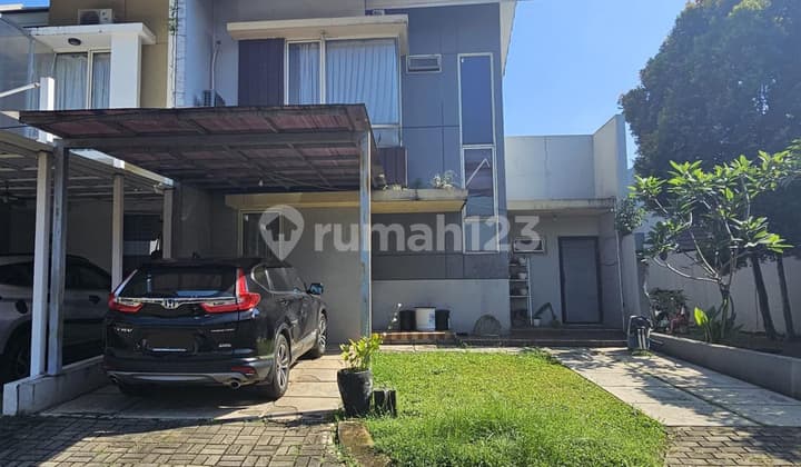 Minimalist House in Merpati Raya Cluster near Bintaro
