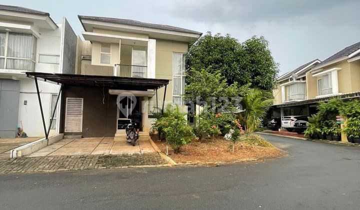 Rumah Minimalis Posisi Hook Dekat BXC Mall