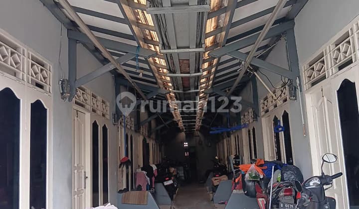 14-Door Rental Strategically Located with Road Access in @Kebayoran, South Jakarta