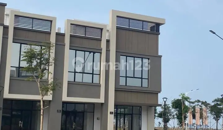 For Rent 2-Storey Millennial Shop House PIK 2 Size 4.5x12 With Rooftop