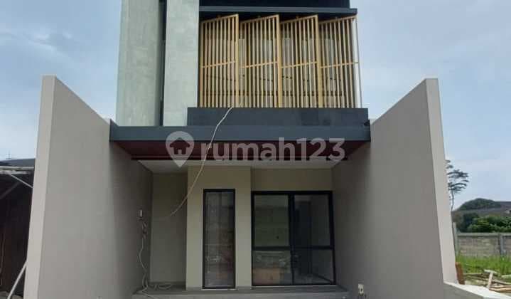 Rumah Baru 2 Lantai di Komplek Setraduta Bandung