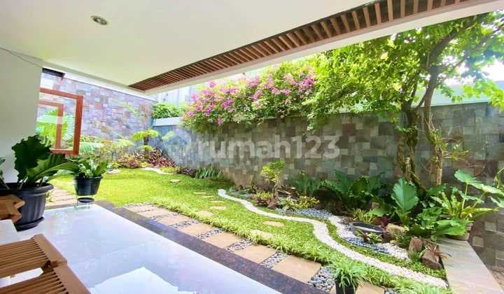 Rumah Lux Siap Huni di Bandung Utara, Budisari