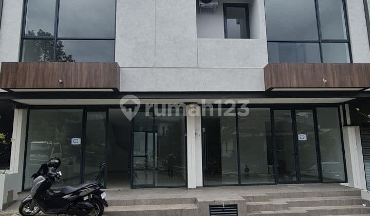 Ruko Strategis 3 Lantai di Main Road Setra Duta