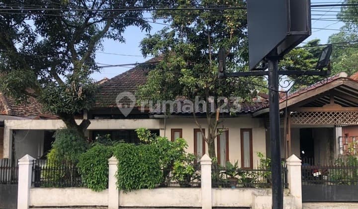 Ready-to-Occupy House on Main Road Sayap Riau Bandung