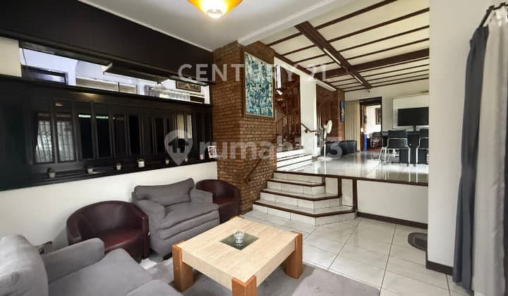 Rumah Heritage Split Level Open Air Jamin Sejuk Setiap Waktu