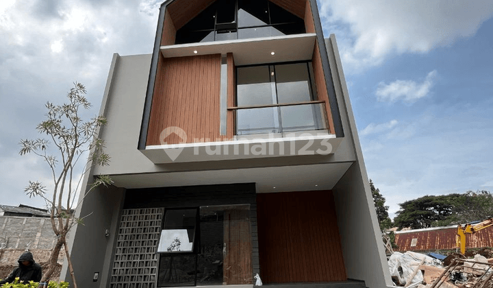 Modern New House in North Bandung with Smart Lock Door in Setra Duta