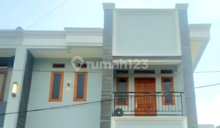 Rumah Minimalis 2 Lantai Sayap Bkr