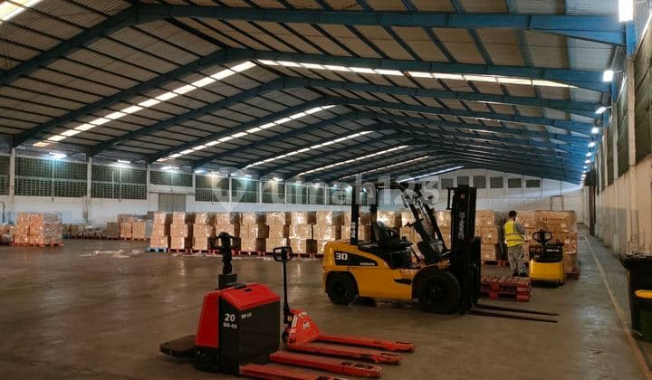 Warehouse Rental for Ex-Factory at Moch.toha