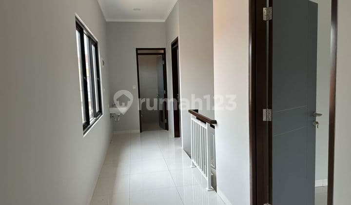 Rumah Baru Dgn Konsep Minimalis Di Kembar