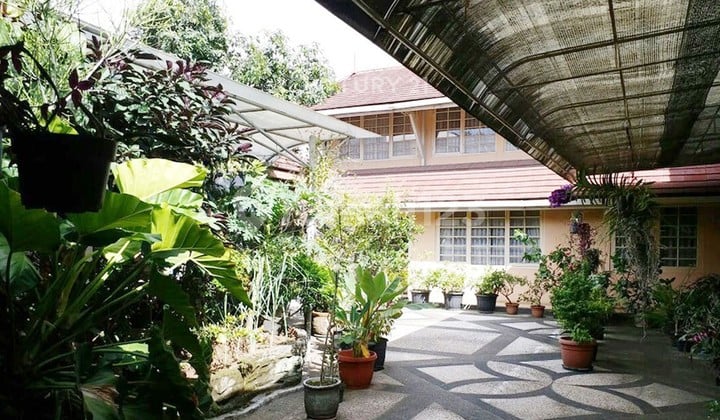 Rumah Mewah Siap Huni Di Mainroad Garuda Bandung