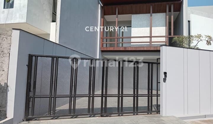 Rumah Baru Smart Home di Setra Duta Bandung
