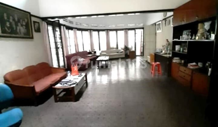 Rumah Antik Strategis Mainroad Cocok Kost di Sayap Riau Bandung