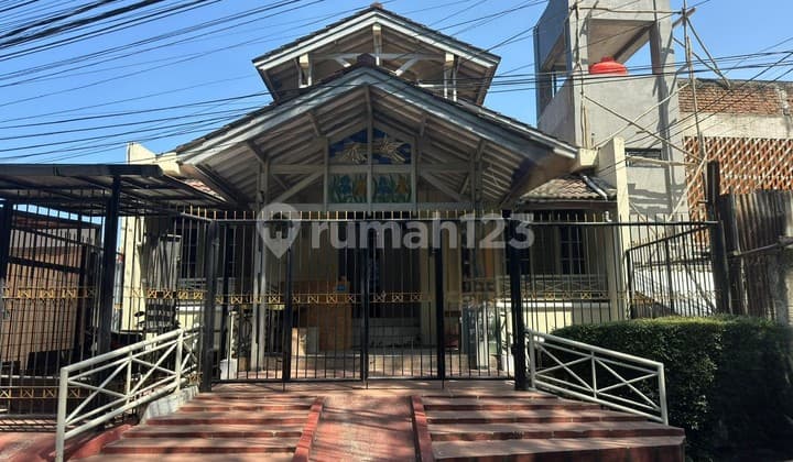 Rukost Usable Living Business in Ciumbuleuit, Bandung