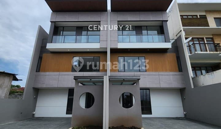 New House in Setra Duta Complex Bandung, 3 Units Available