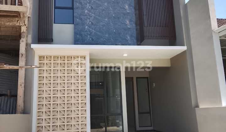 New West-Facing House in Mekar Wangi Bandung