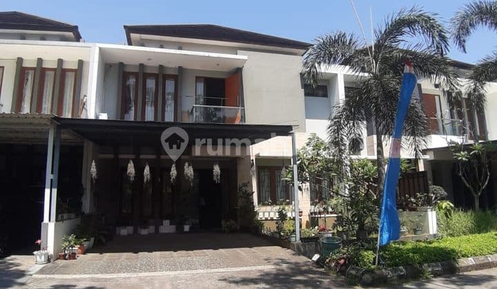 Rumah Mainroad di Komplek Cherryfield Buah Batu Bandung