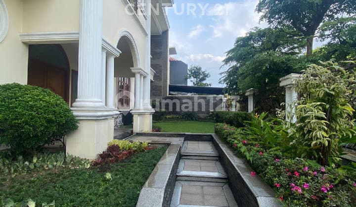 Rumah Mewah Lux Besar Hadap Timur Furnished Batununggal Bandung