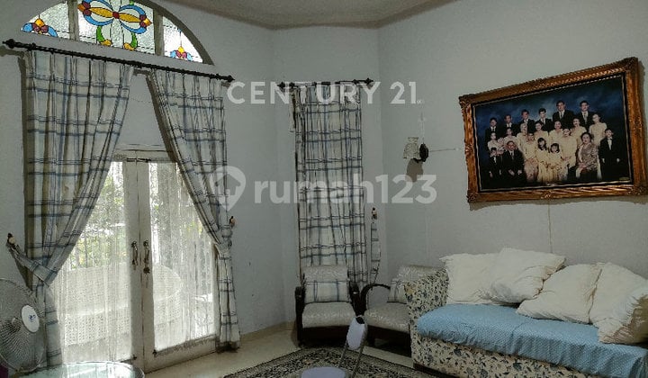 Well-Maintained 1-Story House in a Strategic Location at Batununggal Cluster