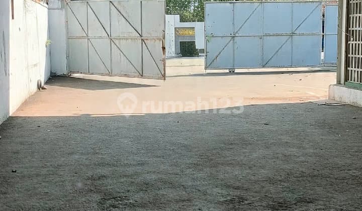 Gudang Siap Pakai Utk Ukuran Kecil Sayap Moh Toha