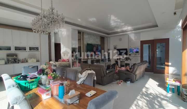 Rumah Lux di Main Road Srimahi Bandung