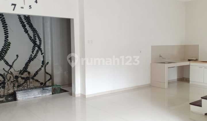 Rumah Minimalis 2Lt Sukahaji Sayap Sutami Bandung